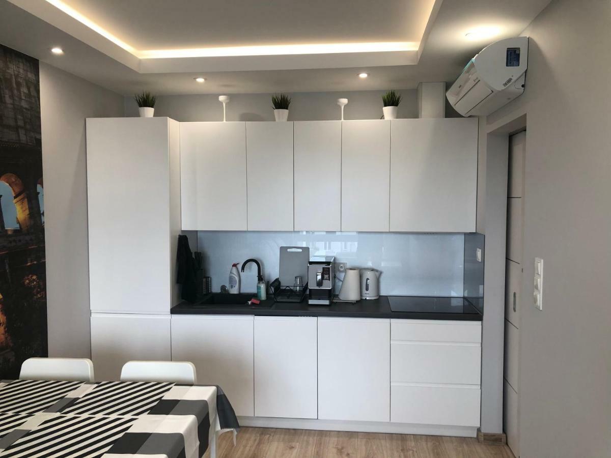 Apartment Klimatyzowany Roma Z Garazem Podziemnym