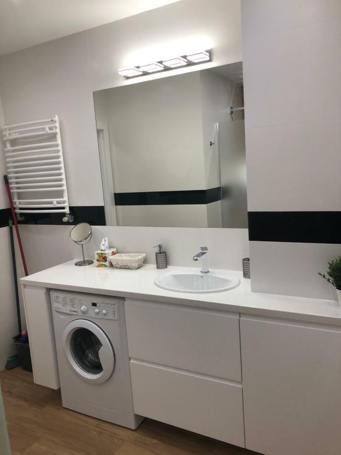 Apartment Klimatyzowany Roma Z Garazem Podziemnym Kielce