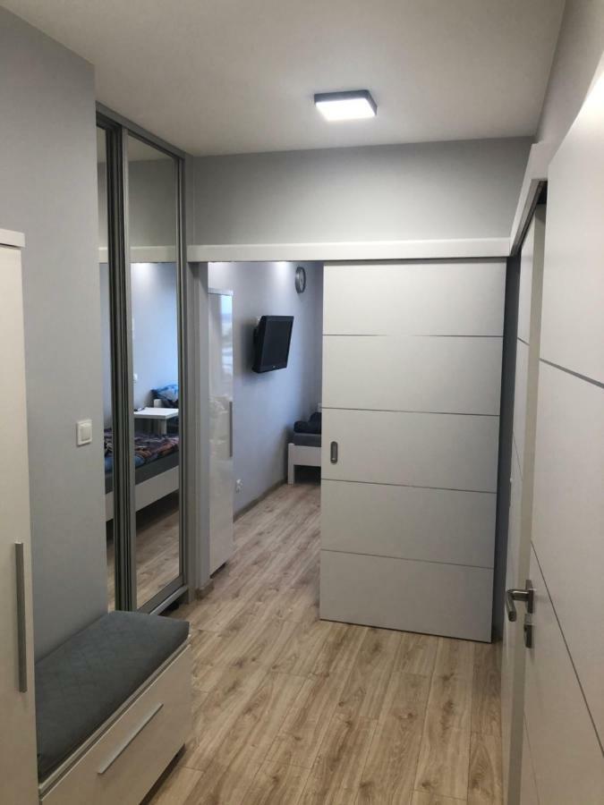 Klimatyzowany Roma Z Garazem Podziemnym * Kielce
